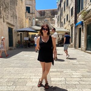 Meet your Posher, Angela